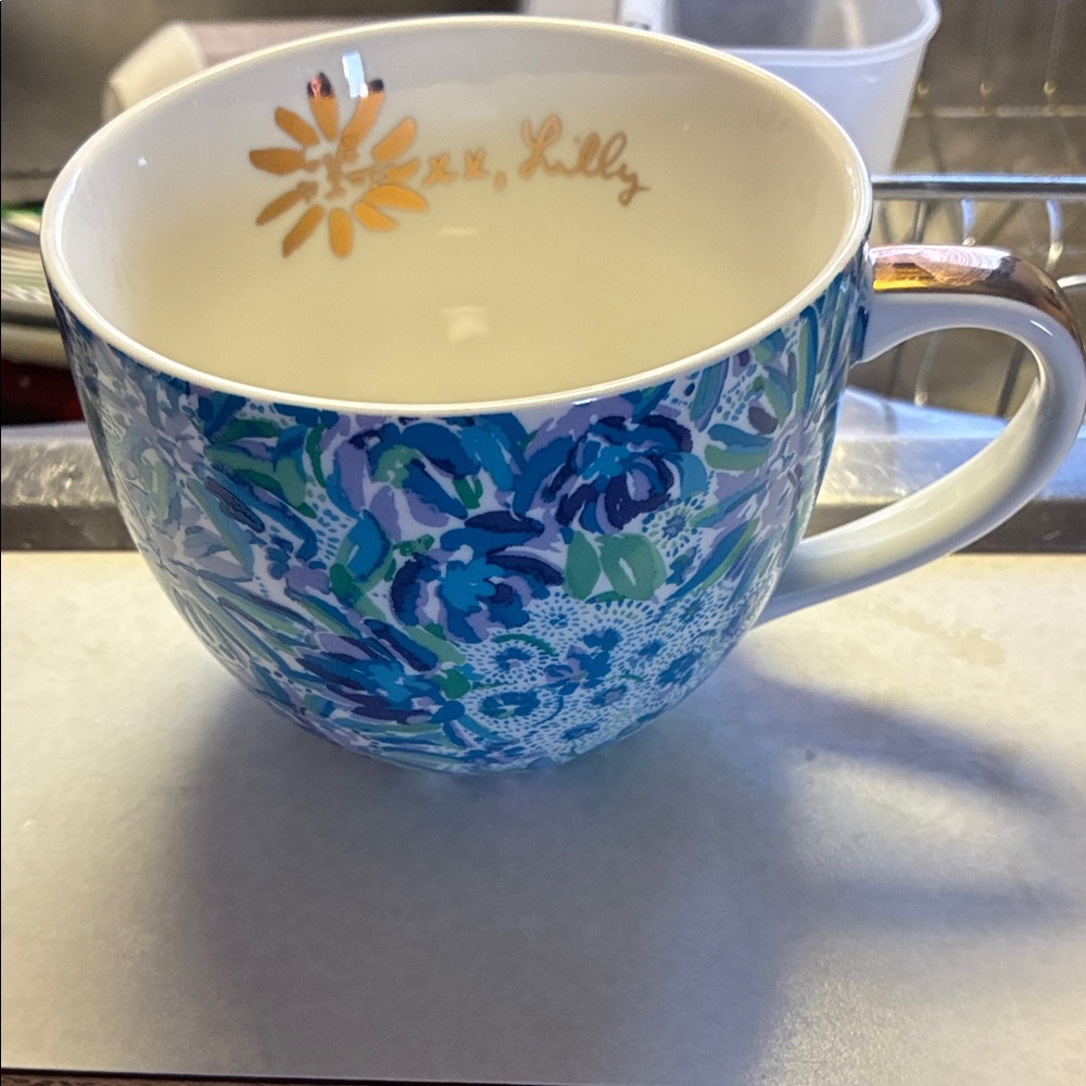 NWOT Lilly Pulitzer Vibrant Blue/Green Mug